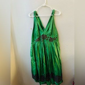 cooper by trelise green sleeveless embroidery elastic waist midi dress womens S